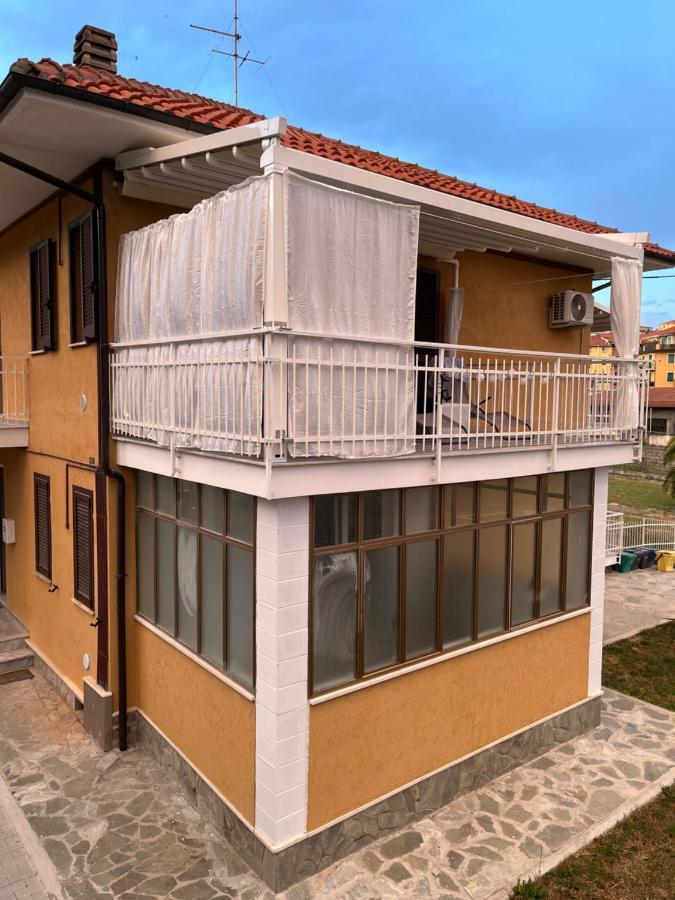Il Gattino Di Porto - Apt 6 - Monolocale Terrazzo Piscina インペリア エクステリア 写真