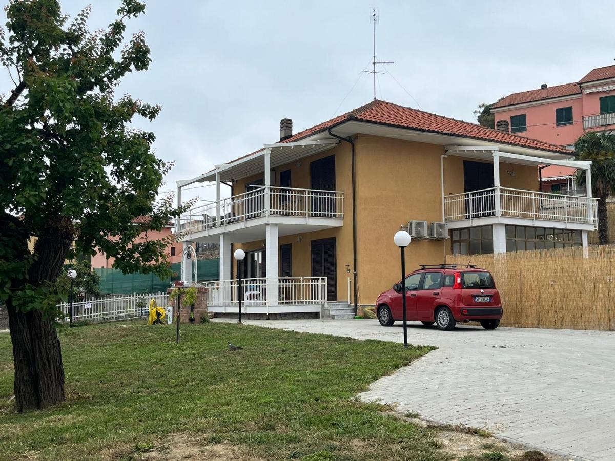 Il Gattino Di Porto - Apt 6 - Monolocale Terrazzo Piscina インペリア エクステリア 写真