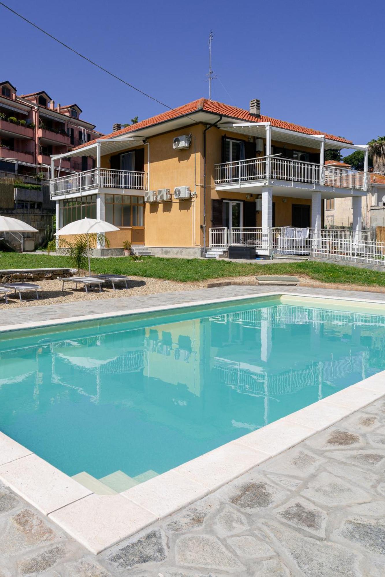 Il Gattino Di Porto - Apt 6 - Monolocale Terrazzo Piscina インペリア エクステリア 写真